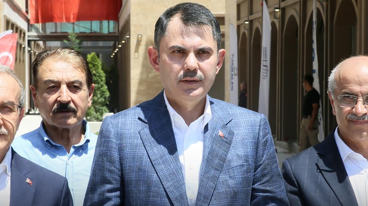 Bakan Kurum'dan CHP'ye baklava kutulu tepki: Ka daire yapardnz, ivi bile akmadnz