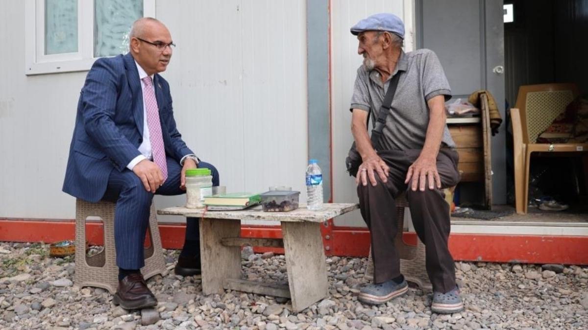 Memi Day'nn yllara meydan okuyan ak Vali Ko'u duygulandrd... 60 yldr sevdiini bekliyor