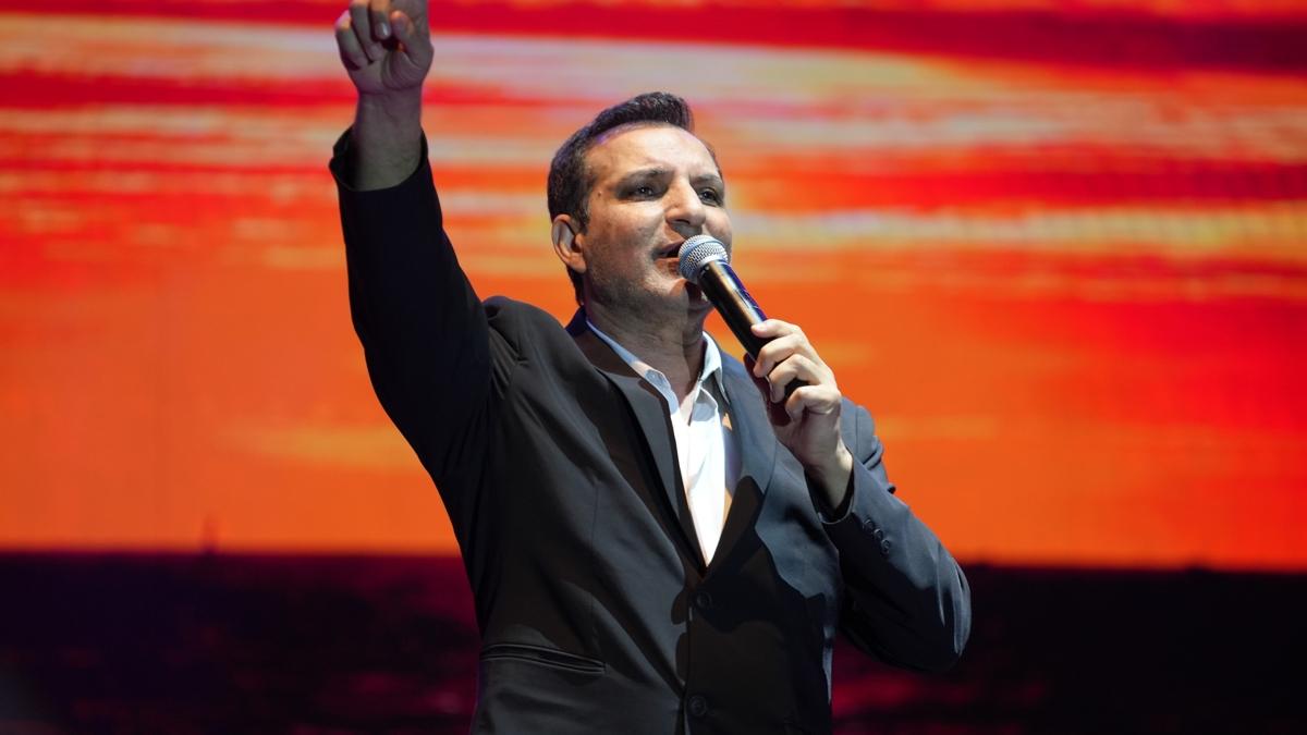 Rafet El Roman'dan Hadise ve Glen'e kyafet yorumu: Tarzlar abartl