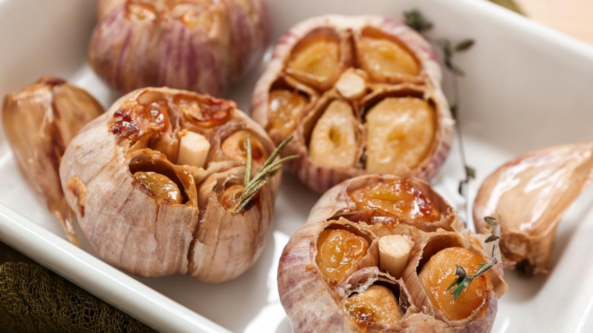 Sarmsakla uyursanz ne olur"