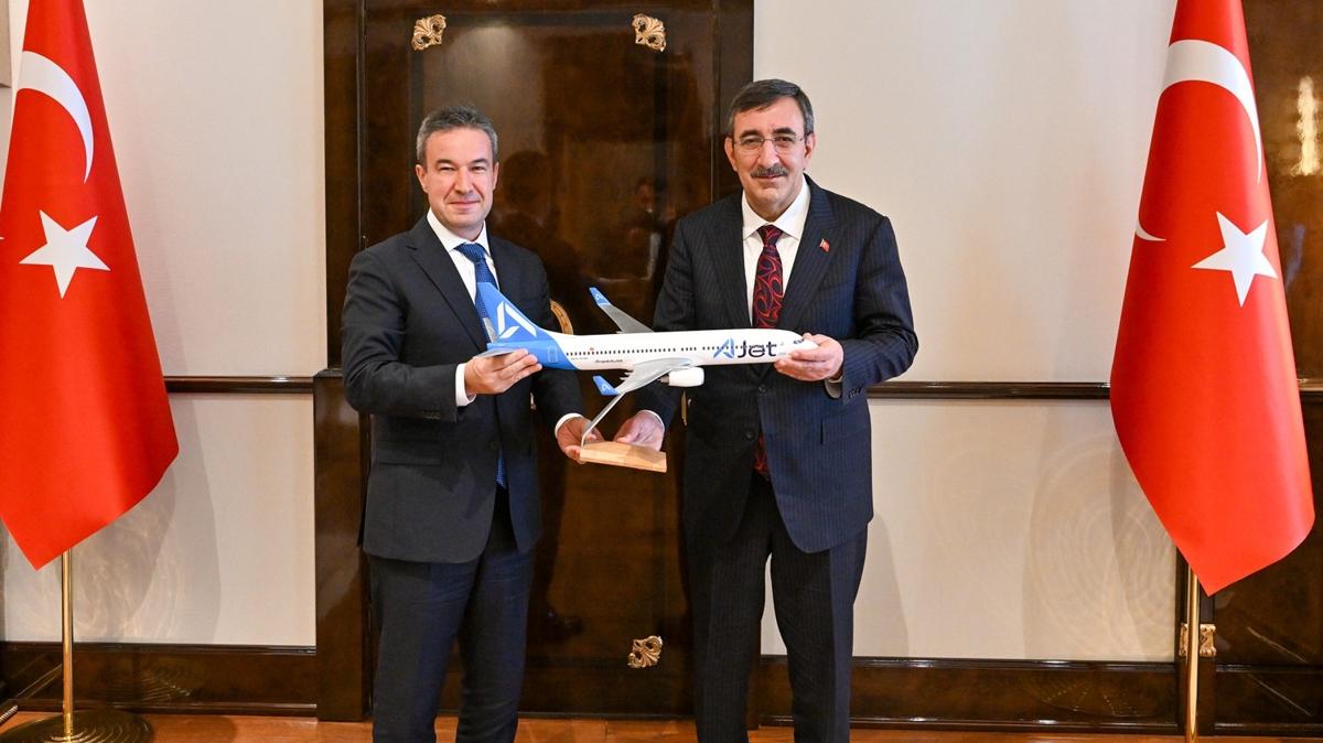 Ylmaz, AJet Genel Mdr Sarp ile grt: "Ada Kbrs" projesinde Londra srprizi