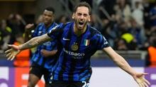 Yln transfer hamlesi! Fenerbahe Hakan alhanolu iin harekete geti