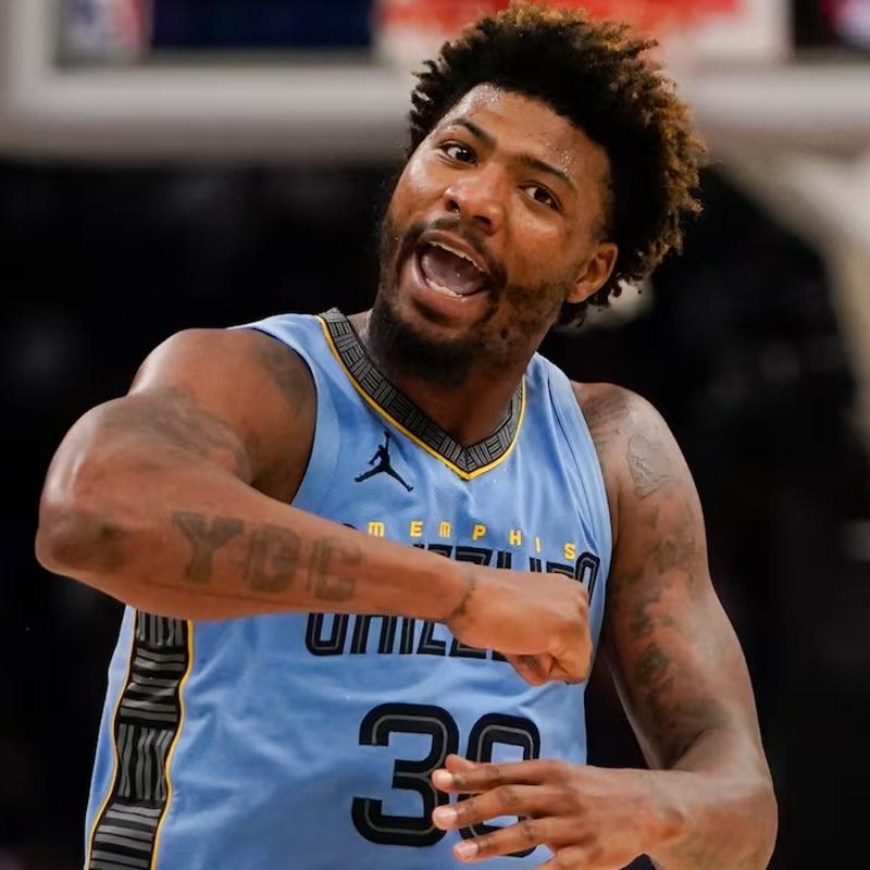 Los Angeles Lakers, Marcus Smart' kadrosuna katt