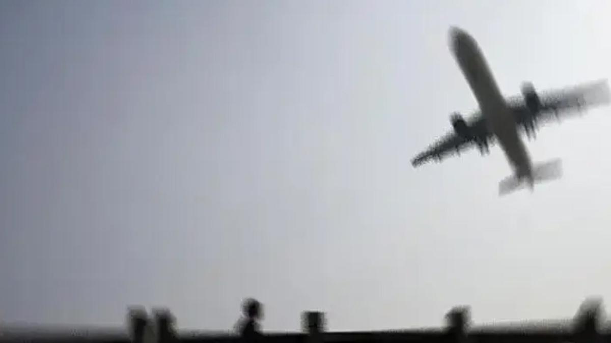 Banglade'te askeri eitim ua, okul kampsne dt: 19 kii ld