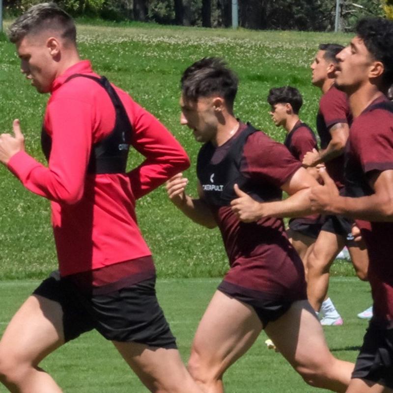 Fatih Karag�mr�k, sezon haz�rl�klar�n� s�rd�rd�