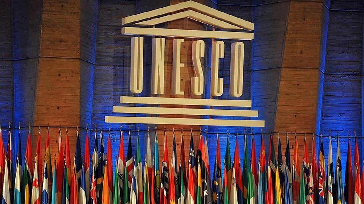 ABD, UNESCO'dan ekilme karar ald... Kuruluun direktr deerlendirme yapt