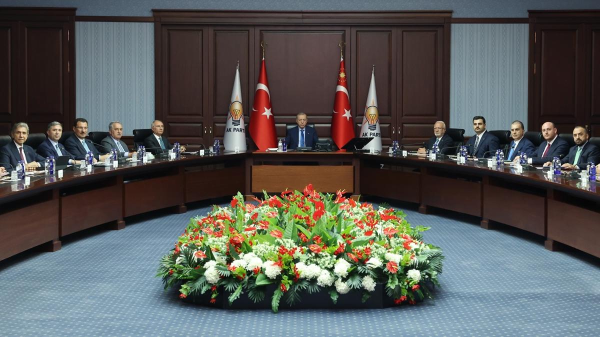 AK Parti MYK topland 