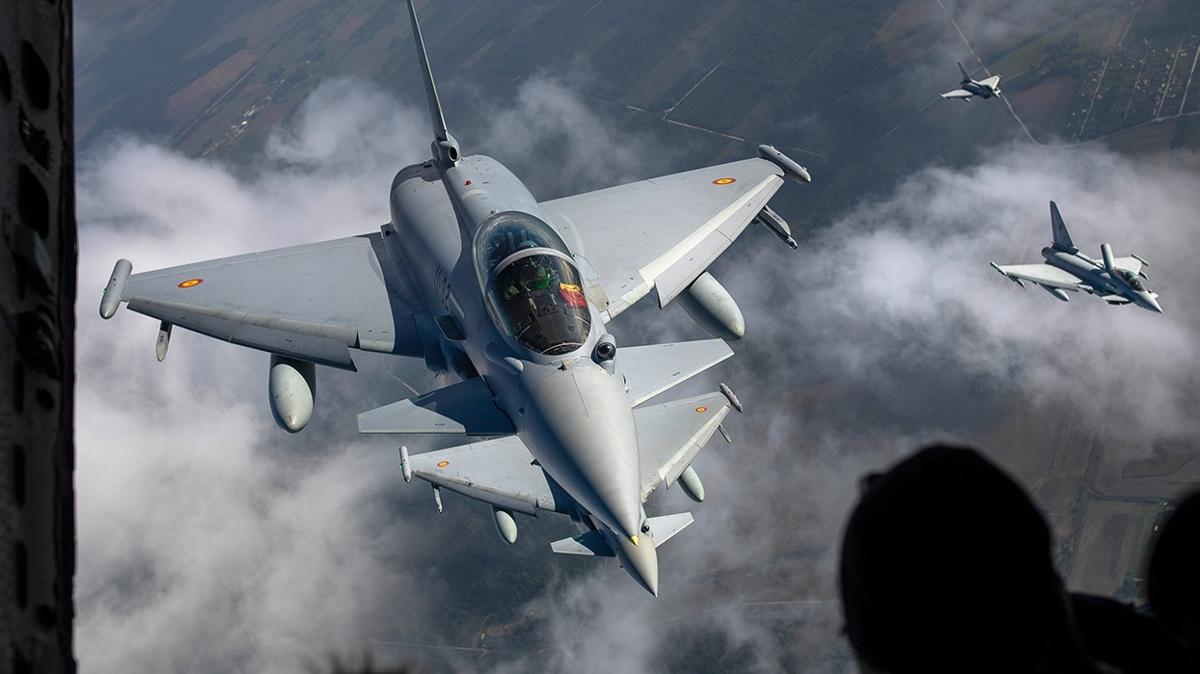 Eurofighter Typhoon sava ua zellikleri nelerdir" te, teknik zellikleri