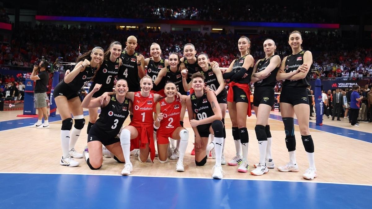 Filenin Sultanlar yar final iin sahne alyor! Rakip Japonya