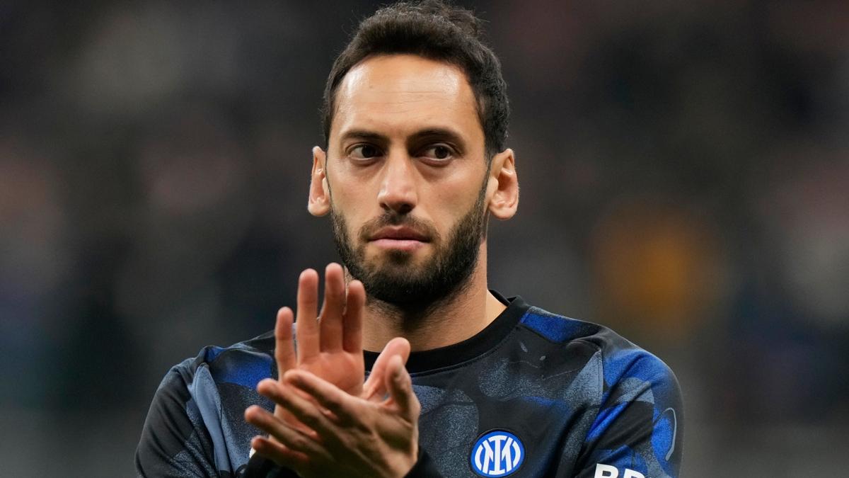Hakan alhanolu transfer iddialarna noktay koydu! "Inter'de mutluyum"