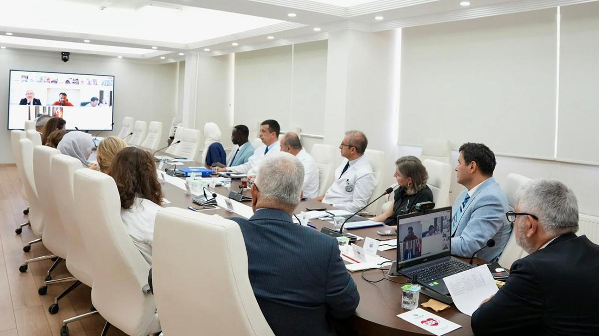 Salk Bilimleri niversitesi, Trkiye'nin efkat diplomasisini dnyaya tayor