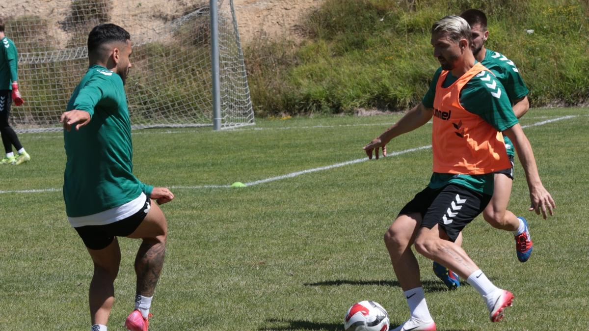 Sakaryaspor, yeni sezon mesaisini srdrd