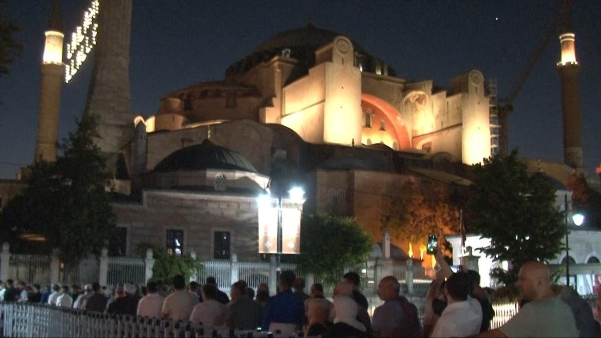 Ayasofya-i Kebir Cami-i erifi Program Sabah Namaz fotoraflar resimleri