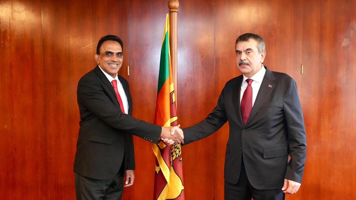 Milli Eitim Bakan Yusuf Tekin Bakan Tekin srilanka fotoraflar resimleri
