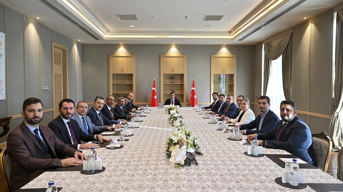 Cevdet Ylmaz Ahmet Bykgm tekilat bakan yardmclar fotoraflar resimleri