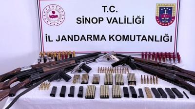 Sinop'ta silah kaakl operasyonu: 5 gzalt
