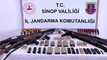 Sinop'ta silah kaakl operasyonu: 5 gzalt