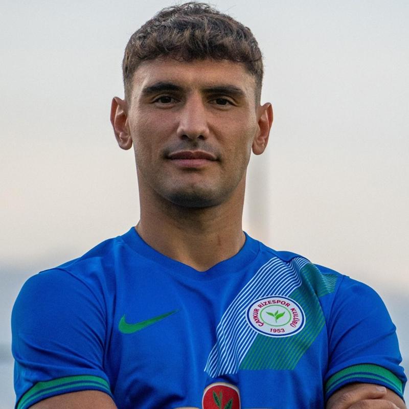 �aykur Rizespor'un yeni transferi Qazim La�i, hedeflerini a��klad�