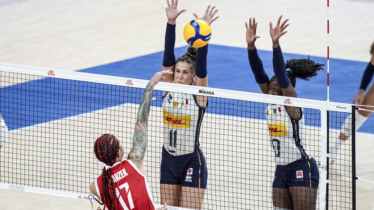 italya polonya FIVB Milletler Ligi fotoraflar resimleri