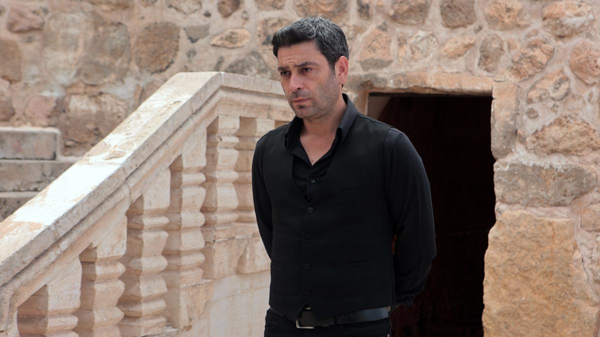 ozan akbaba ozan akbaba postac postac film uzak ehir ne zaman uzak ehir fragman dizi fotoraflar resimleri
