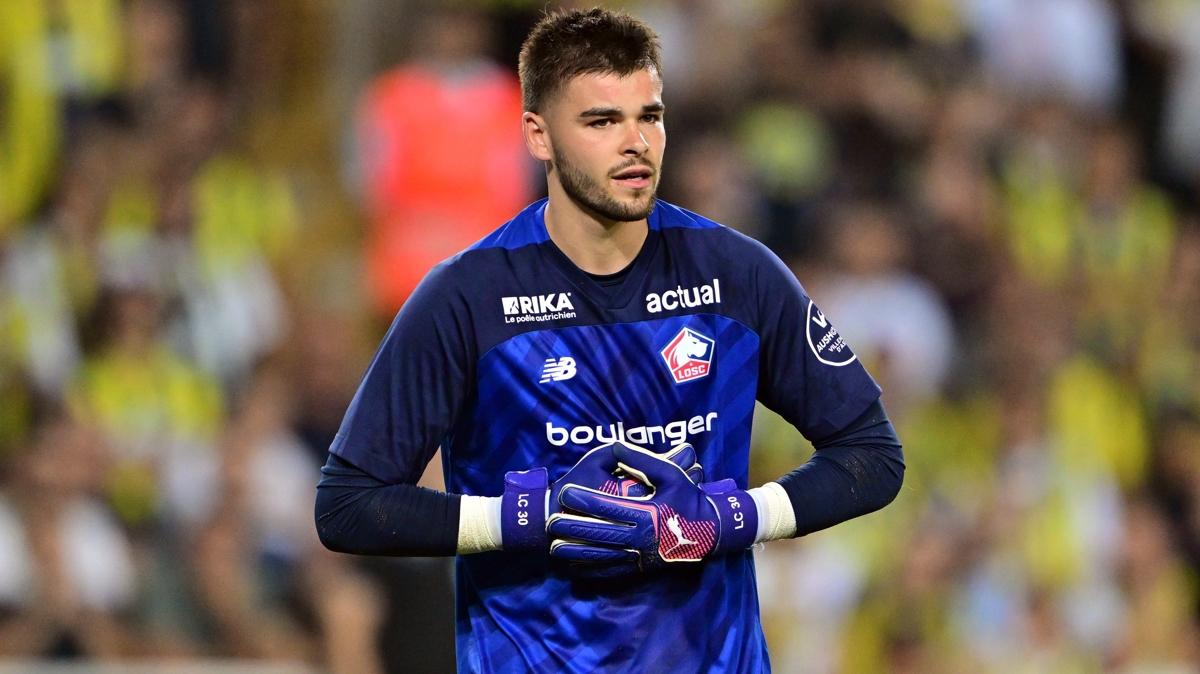 Lucas Chevalier lille transfer psg fotoraflar resimleri