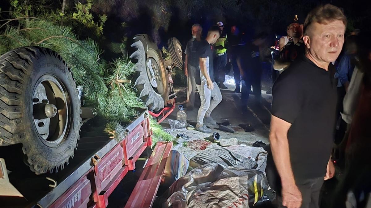 sakarya trafik kazas traktr fotoraflar resimleri