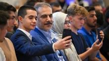 Dileri Bakan Fidan, TercihFest 2025'te niversite adaylaryla bulutu