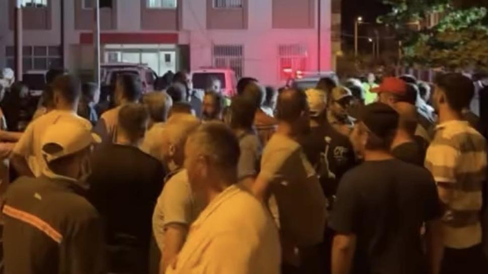 Bursa'da yangn gerginlii! Vatandalar polis merkezi nnde topland