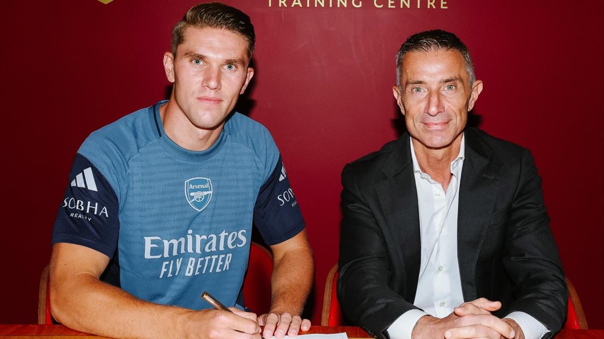 viktor gykeres mikel arteta arsenal fotoraflar resimleri