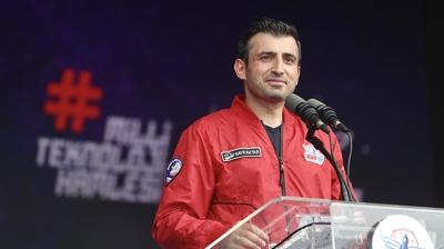 NEXT Sosyal'e srpriz katlm! Seluk Bayraktar byle karlad
