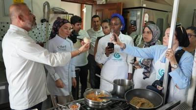Trk Mutfa Yaz Okulu, yabanc mutfak eflerini aile sofrasnda buluturdu