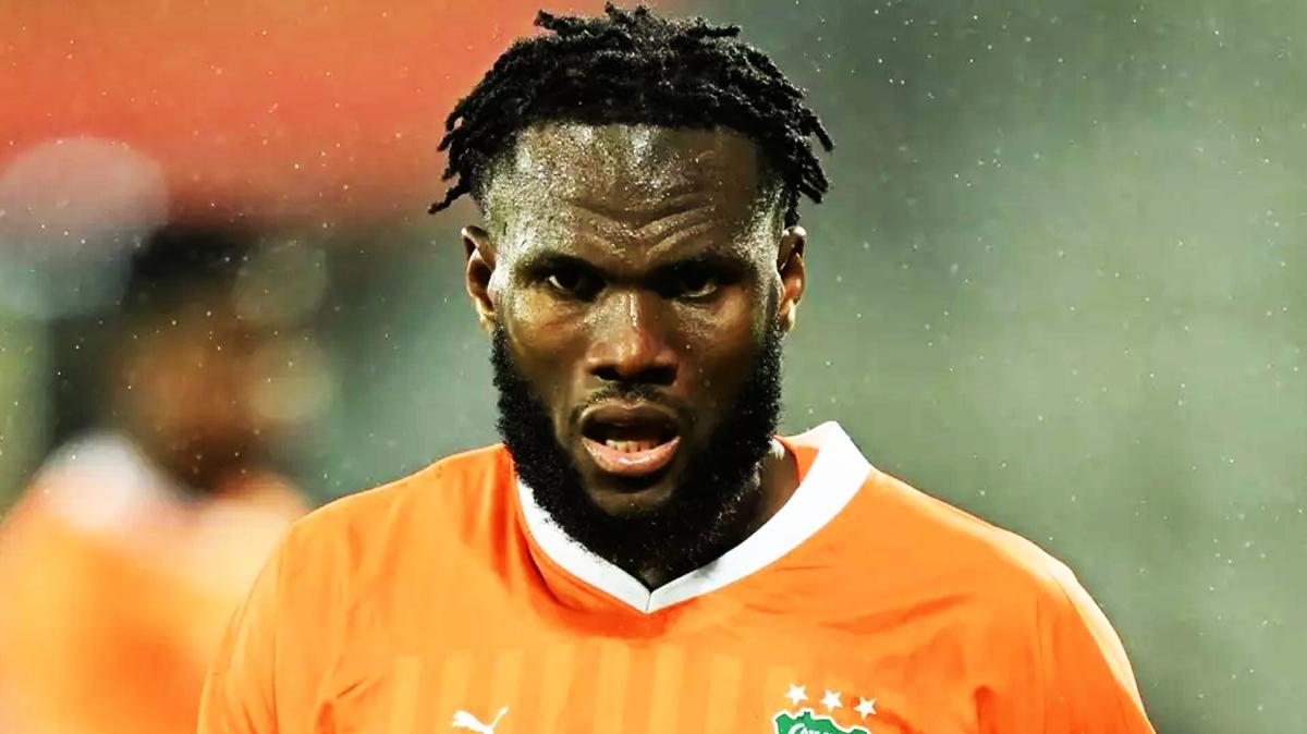 Franck Kessie Al Ahli Beikta fotoraflar resimleri