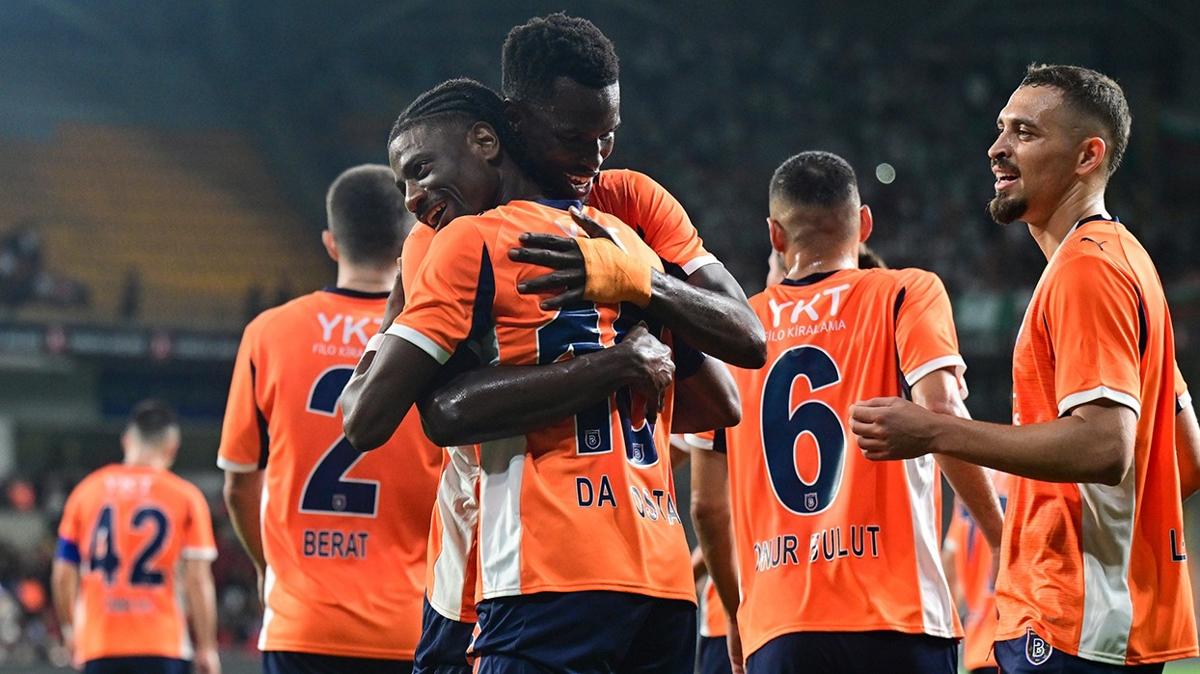 UEFA Konferans Ligi Baakehir Cherno More fotoraflar resimleri