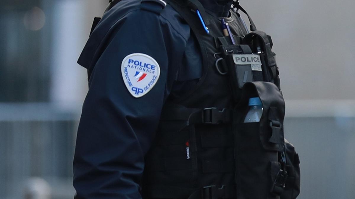 Villeurbanne cami Kuran yakma hapis cezas fotoraflar resimleri