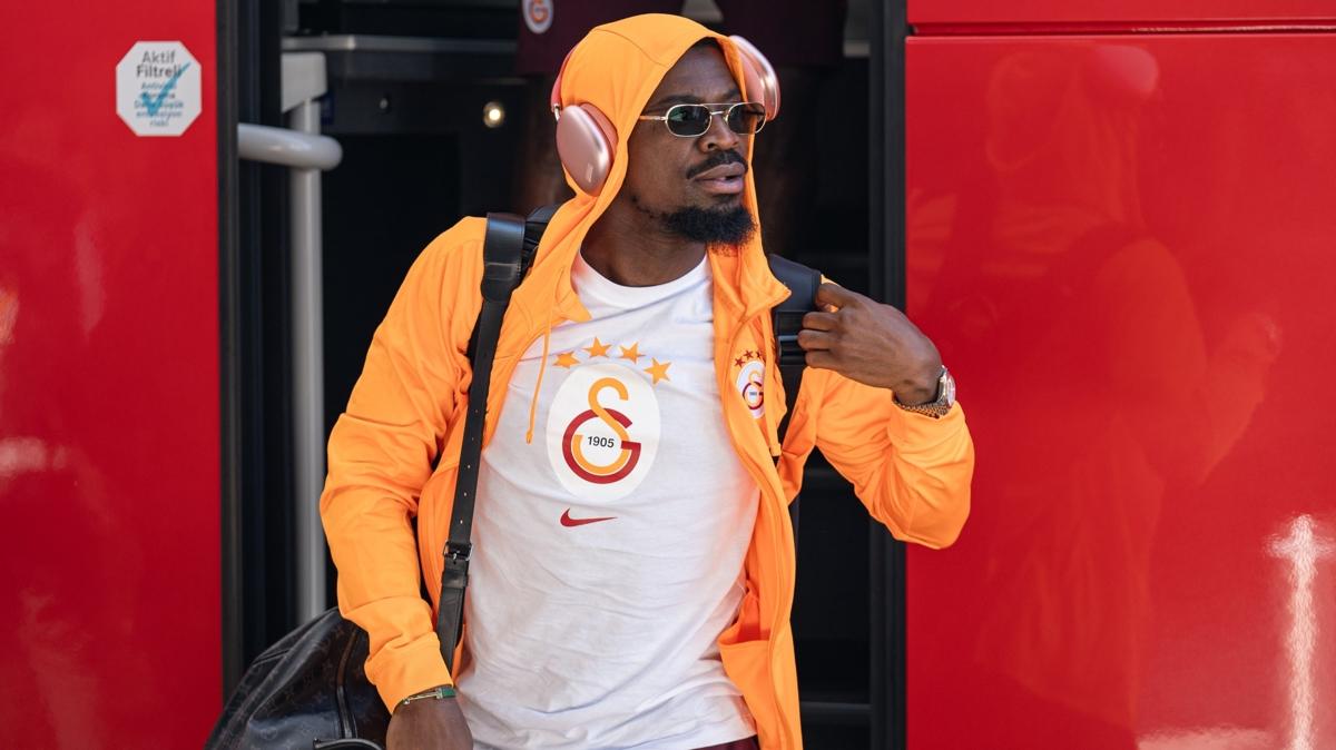 serge aurier persepolis transfer fotoraflar resimleri
