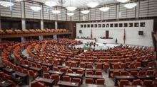 Adm adm Terrsz Trkiye'ye...  AK Parti Komisyon yelerini belirledi