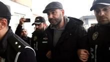 CHP'li belediyelere yolsuzluk operasyonu! Rza Akpolat'n baldz gzaltna alnd