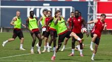 Samsunspor, yeni sezon iin mesaisine devam ediyor
