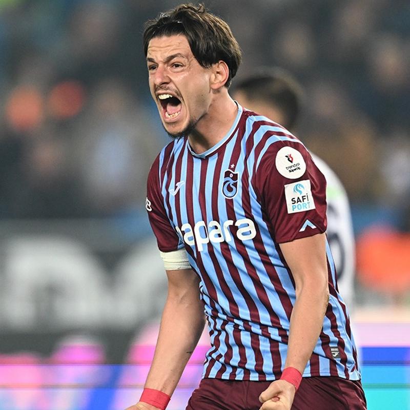 Resmen akland! Trabzonspor'dan Hull City'ye transfer oldu
