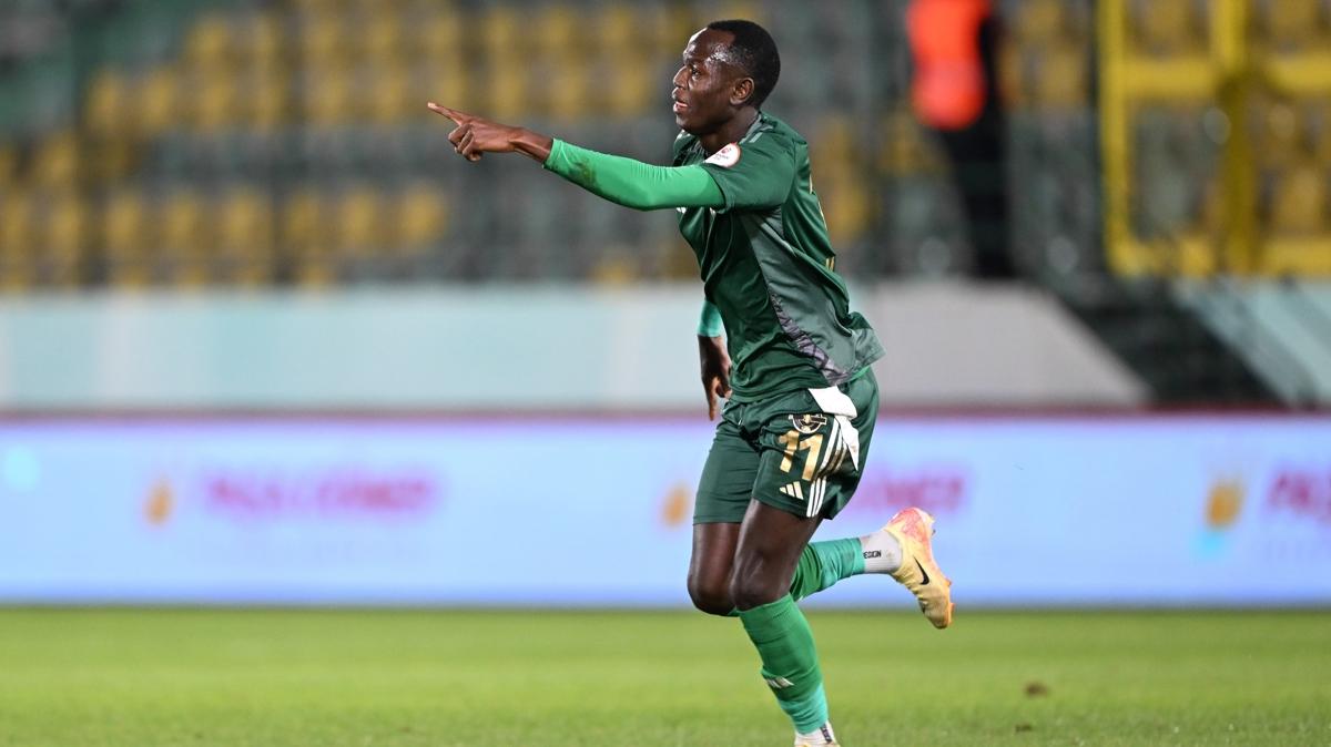 esenler erokspor Mame Mor Faye aykur rizespor transfer fotoraflar resimleri