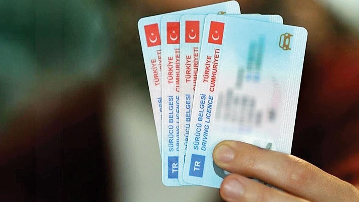 ehliyet gei sresi 31 Ekim ileri Bakan Yerlikaya fotoraflar resimleri