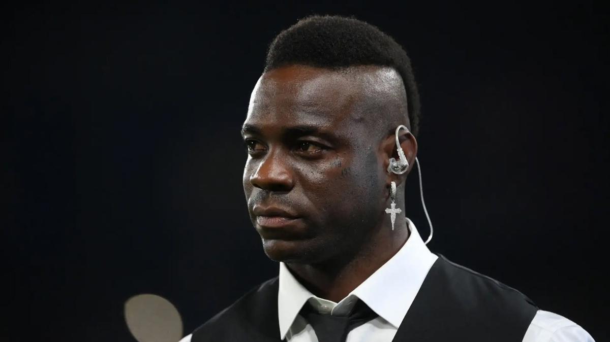 mario balotelli transfer Real Murcia fotoraflar resimleri