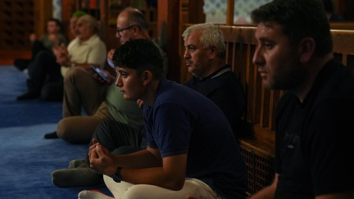 Diyanet Kuraklk Yangn Dua fotoraflar resimleri