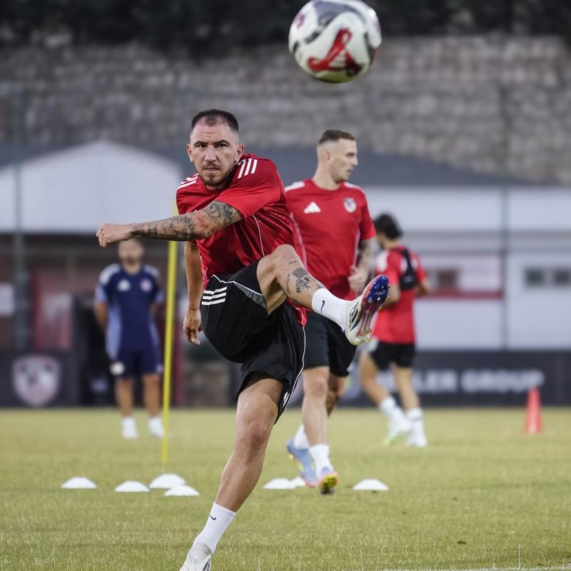 Gaziantep FK'da Galatasaray ma��n�n �al��malar� ba�lad�