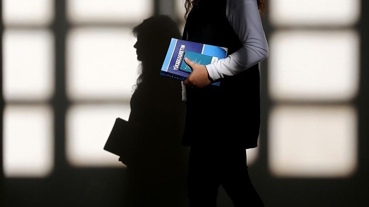 dmm akademisyen aklama fotoraflar resimleri