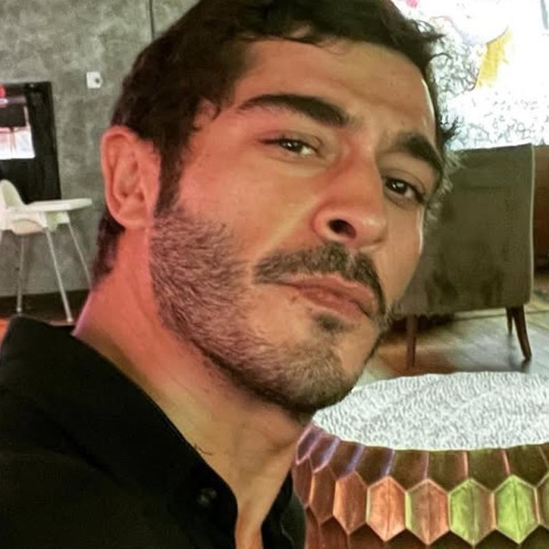 Burak Deniz'in partneri belli oldu! Su Burcu Yazg Cokun gitti, o isim geldi