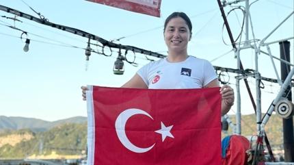 Bengisu Avc'dan tarihi baar! Okyanus Yedilisi'ni tamamlayan ilk Trk sporcu