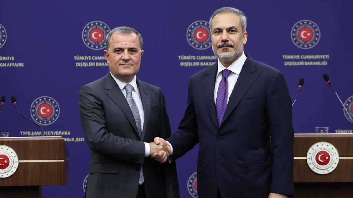Bakan Fidan Azerbaycan Bayramov fotoraflar resimleri