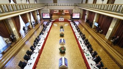 Meclis'te tarihi adm: kinci toplant netleti... 3 kritik isim sonraki zirvede