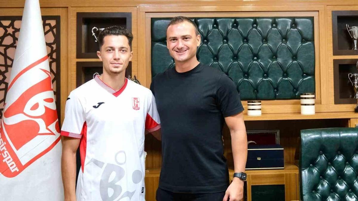 Yekta Snmez  Balkesirspor Transfer fotoraflar resimleri